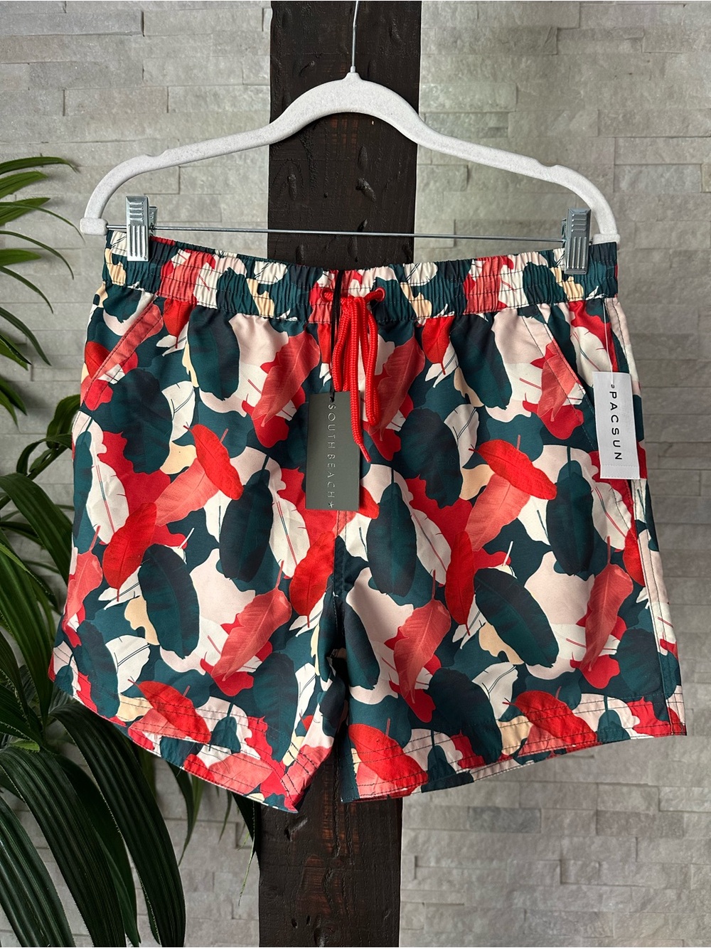 PacSun South Beach Leaf Print Drawstring Shorts Size M New with Tags